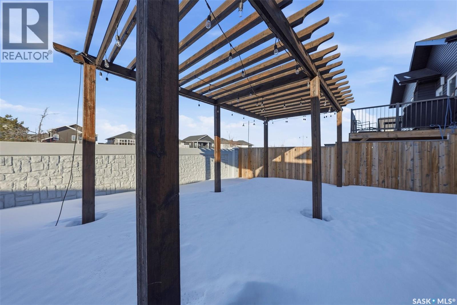 207 Bentley Court, Saskatoon, SK - Outdoor