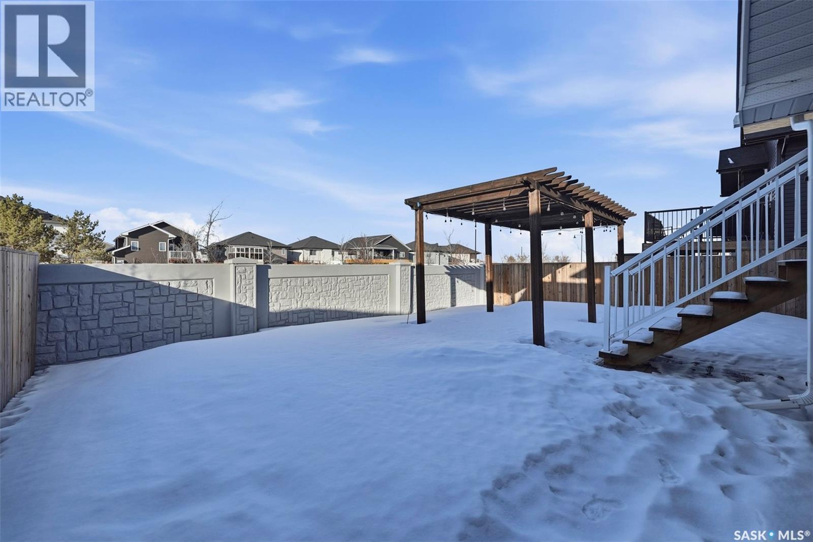 207 Bentley Court, Saskatoon, SK - Outdoor