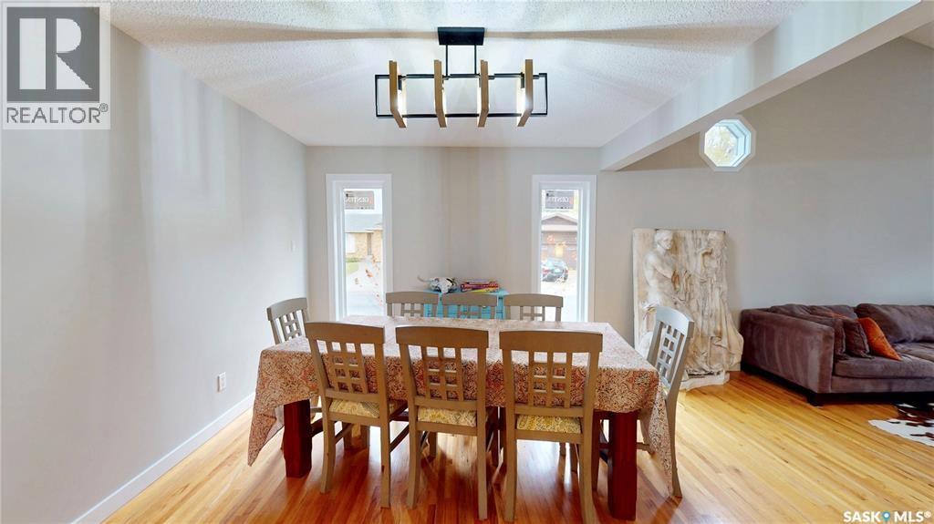 3355 Westminster Road, Regina, SK - Indoor Photo Showing Dining Room