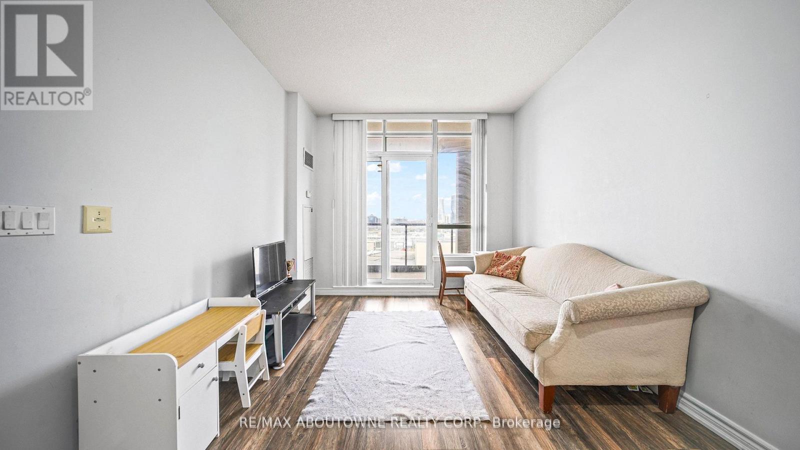 1609 - 388 Prince Of Wales Drive, Mississauga, ON - Indoor