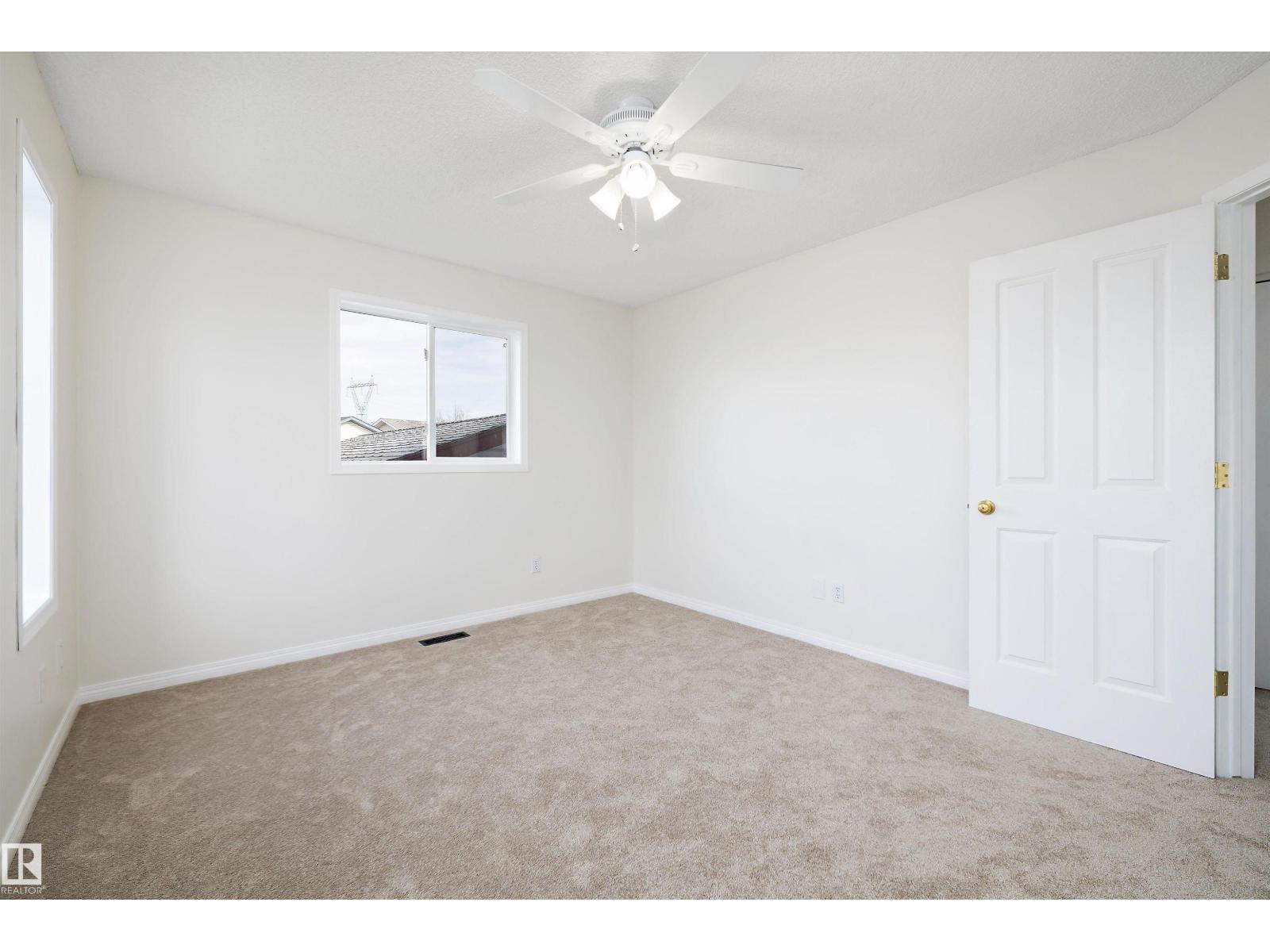 5914 162A Av Nw, Edmonton, AB - Indoor Photo Showing Other Room