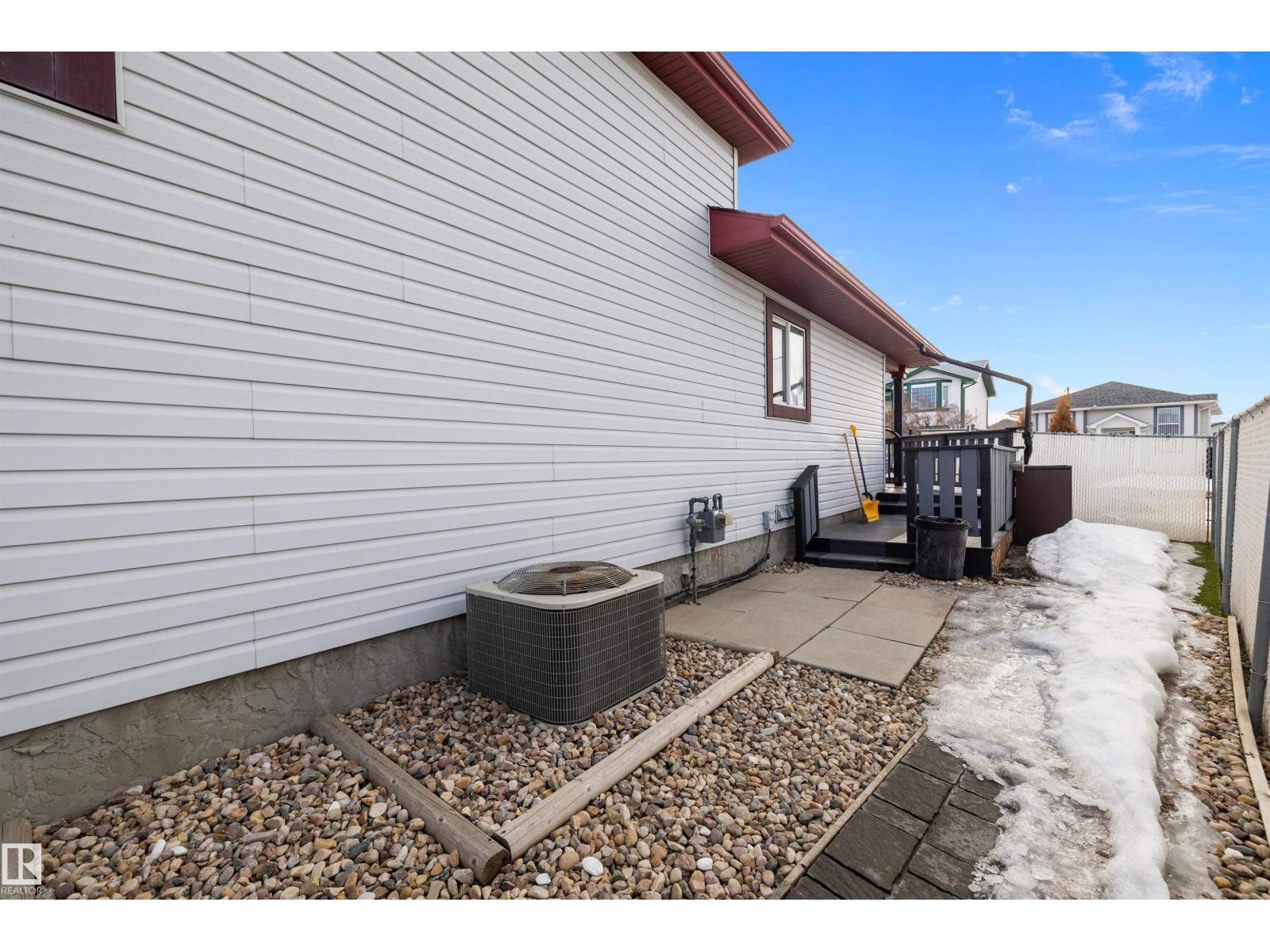 5914 162A Av Nw, Edmonton, AB - Outdoor With Exterior