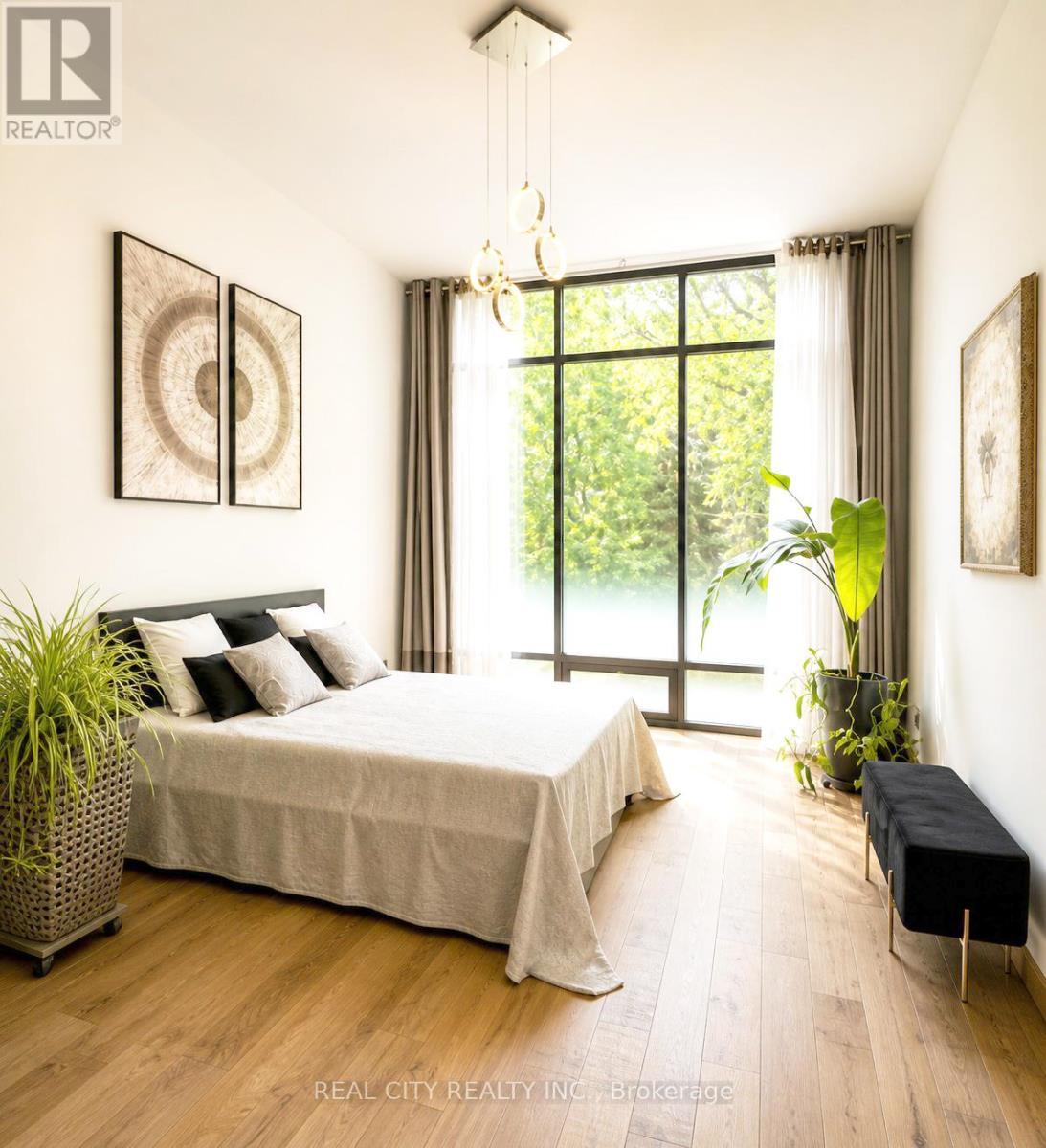 662 Byngmount Avenue, Mississauga, ON - Indoor Photo Showing Bedroom