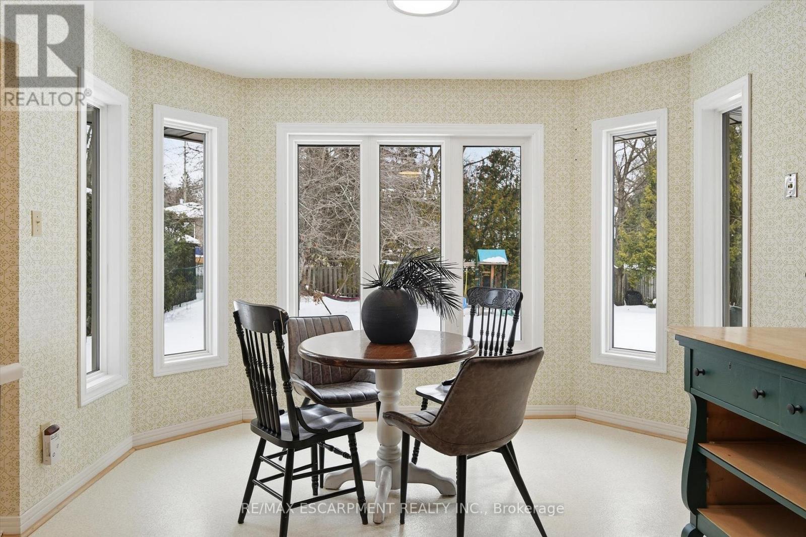 287 Cornwallis Road, Hamilton, ON - Indoor Photo Showing Dining Room