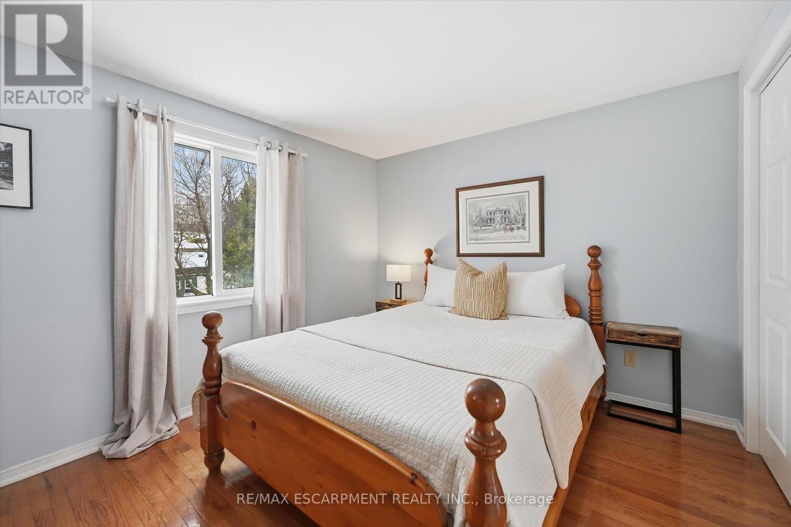 287 Cornwallis Road, Hamilton, ON - Indoor Photo Showing Bedroom