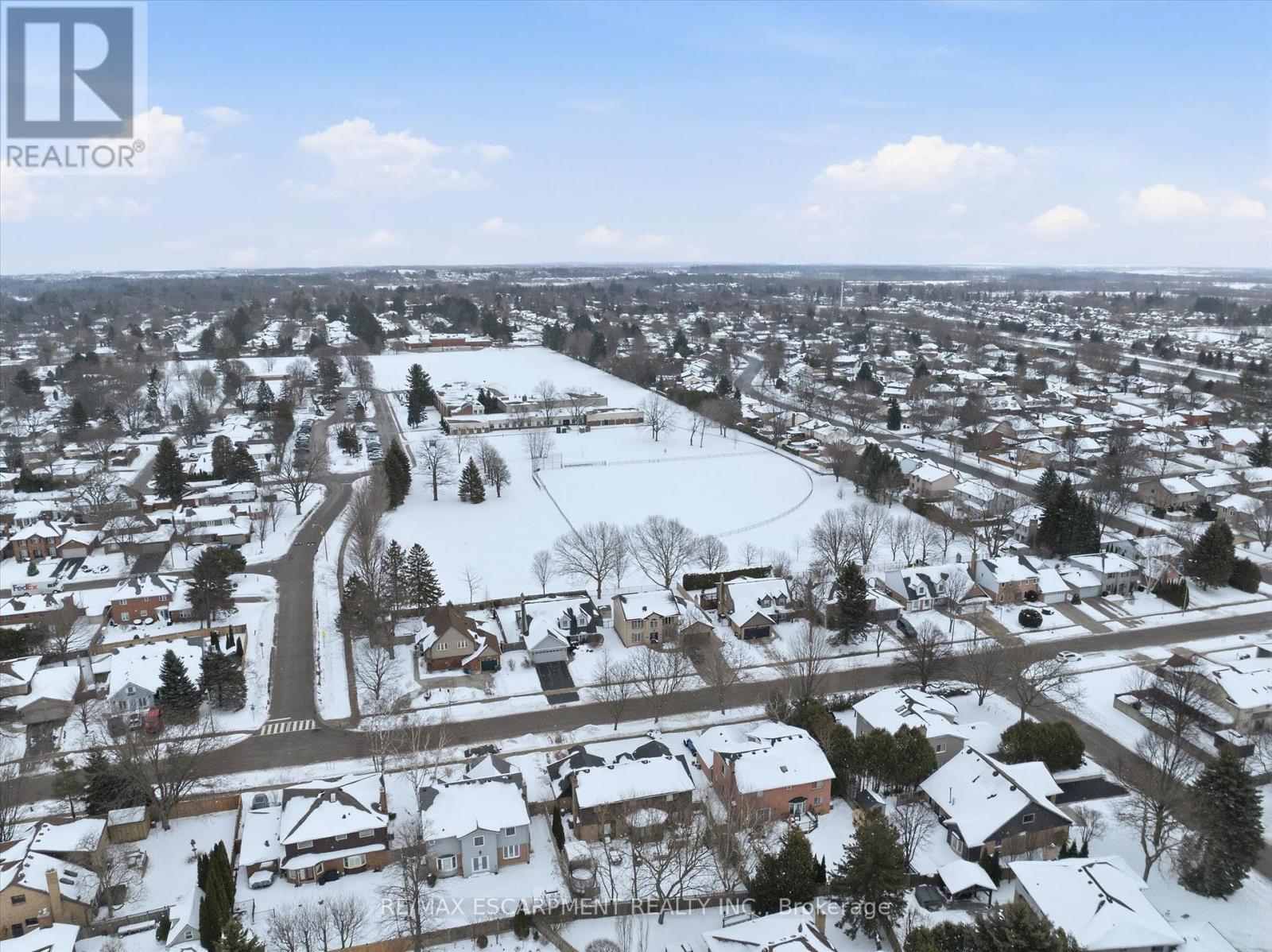 287 Cornwallis Road, Hamilton, ON - Outdoor With View