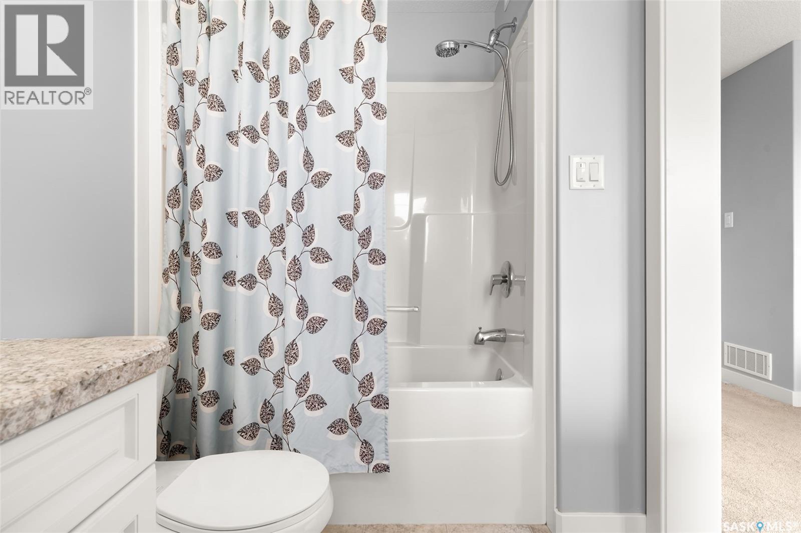 5113 Crane Crescent, Regina, SK - Indoor Photo Showing Bathroom