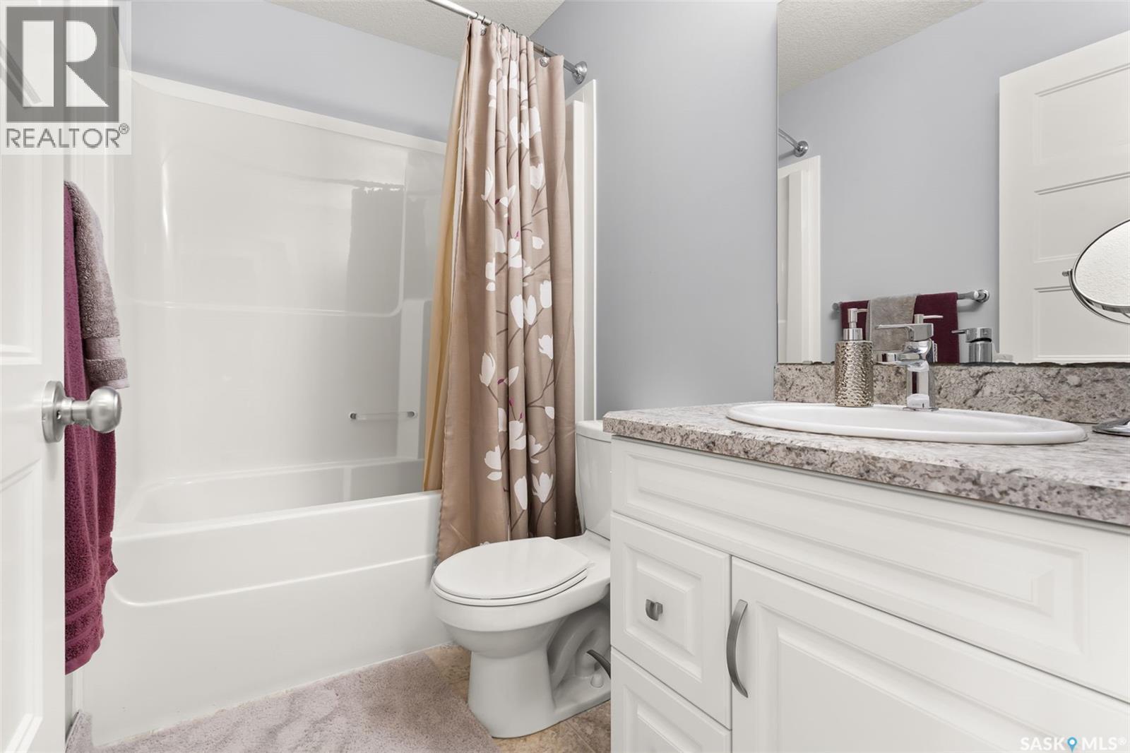 5113 Crane Crescent, Regina, SK - Indoor Photo Showing Bathroom