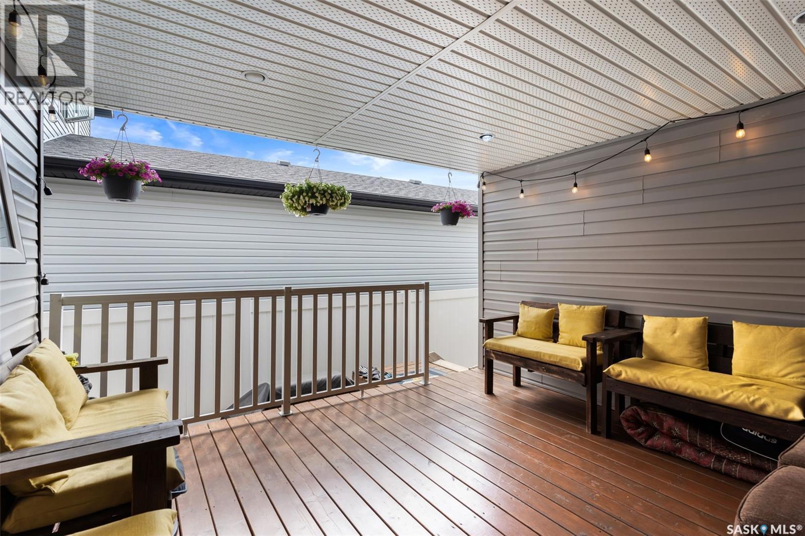5113 Crane Crescent, Regina, SK - Outdoor With Deck Patio Veranda With Exterior