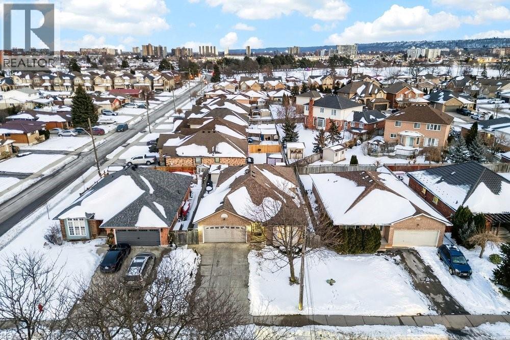 128 Nugent Drive, Hamilton, ON - Outdoor With View