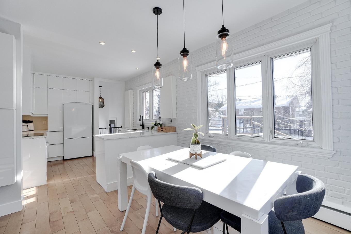 Dining room - 410 Rue Kugler, Laval (Duvernay), QC - Indoor Photo Showing Dining Room
