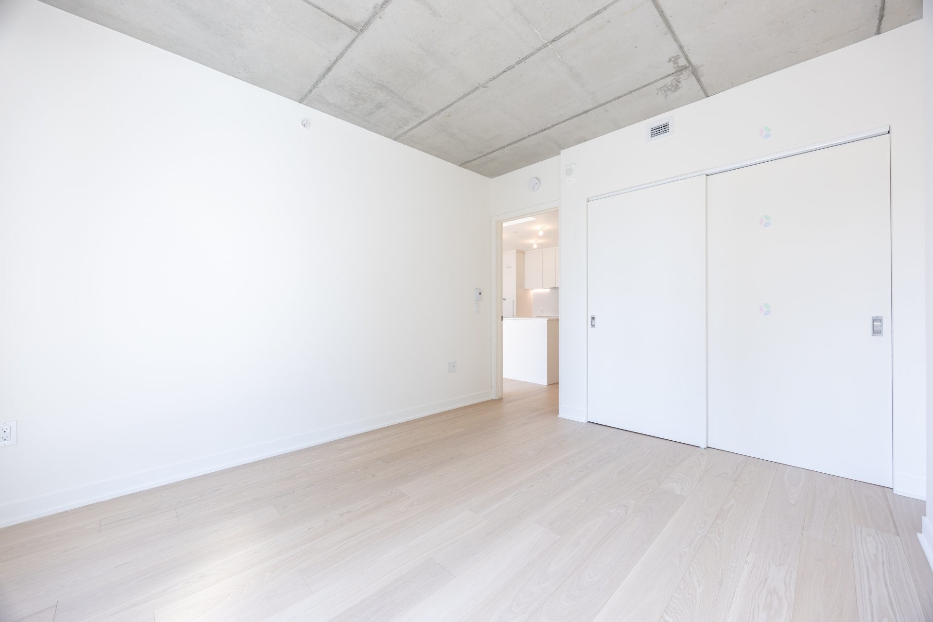 Chambre à coucher - 1606-360 Rue Mayor, Montréal (Ville-Marie), QC - Indoor Photo Showing Other Room