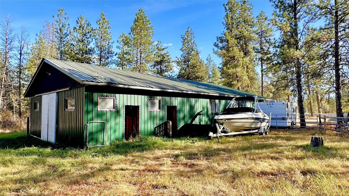 7502 Highway 95A, Kimberley, BC - Outdoor