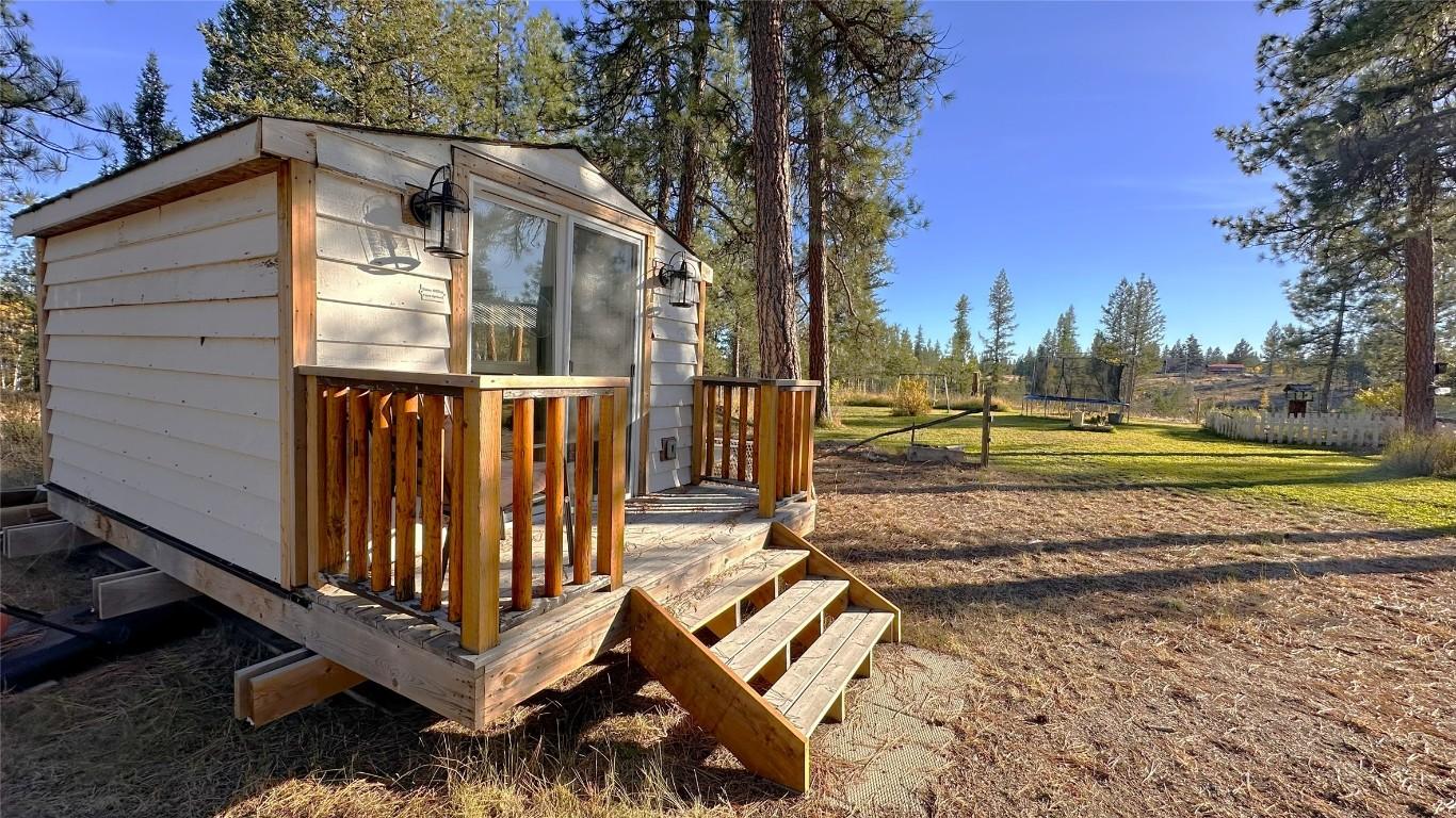 7502 Highway 95A, Kimberley, BC - Outdoor