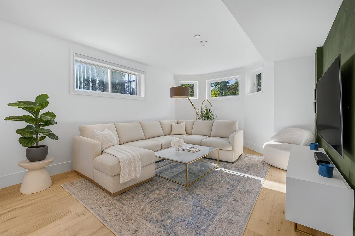 Sous-sol - 4951 Rue Taillefer, Montréal (Pierrefonds-Roxboro), QC - Indoor Photo Showing Living Room