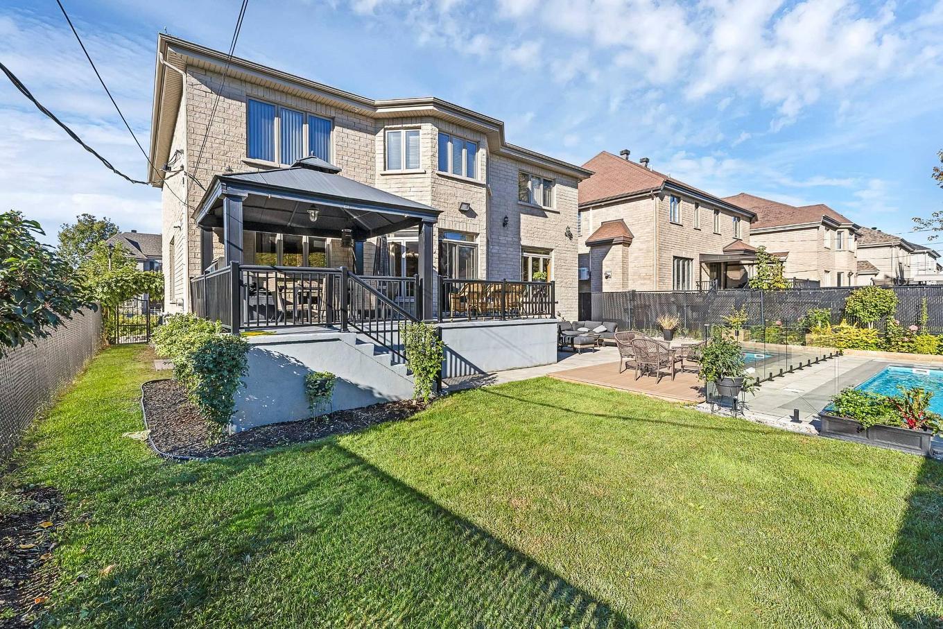 Cour - 4951 Rue Taillefer, Montréal (Pierrefonds-Roxboro), QC - Outdoor With In Ground Pool With Deck Patio Veranda