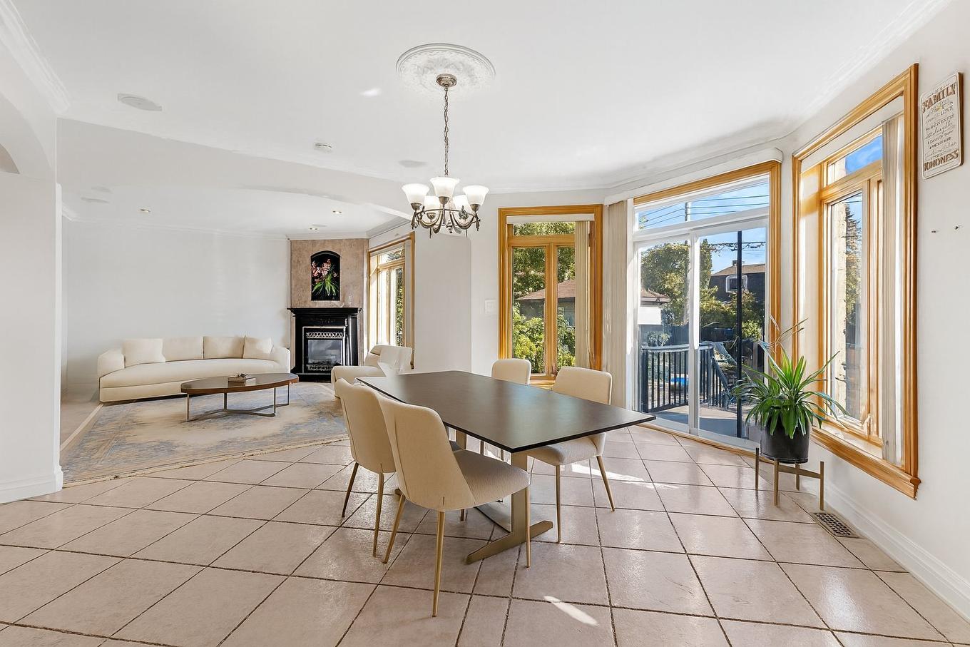 Salle à manger - 4951 Rue Taillefer, Montréal (Pierrefonds-Roxboro), QC - Indoor Photo Showing Dining Room