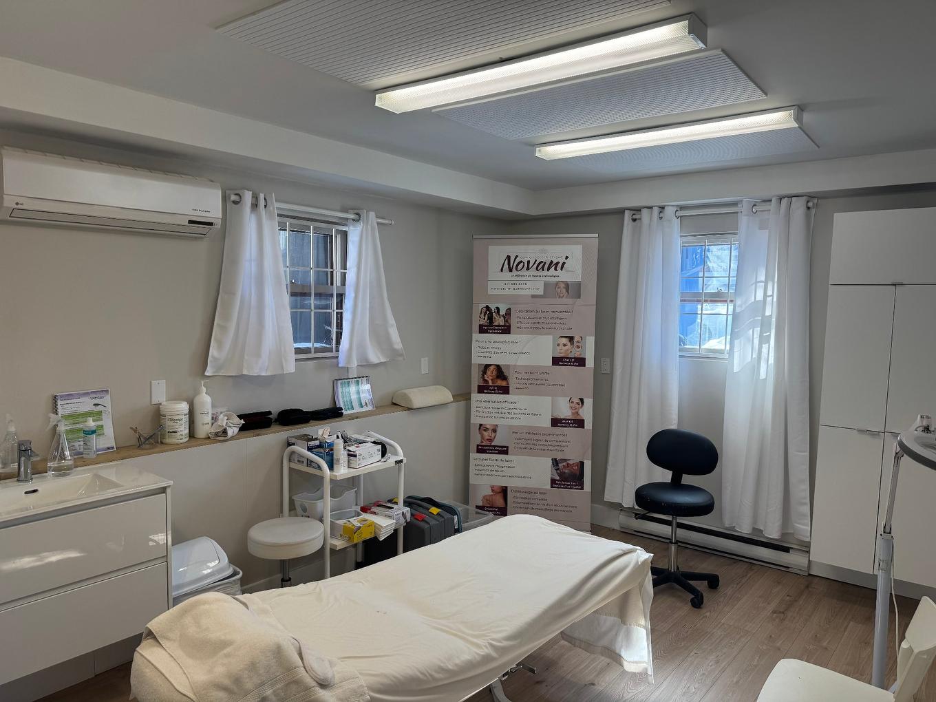 Bureau - 2-310 Rue De Gentilly O., Longueuil (Le Vieux-Longueuil), QC - Indoor Photo Showing Bedroom