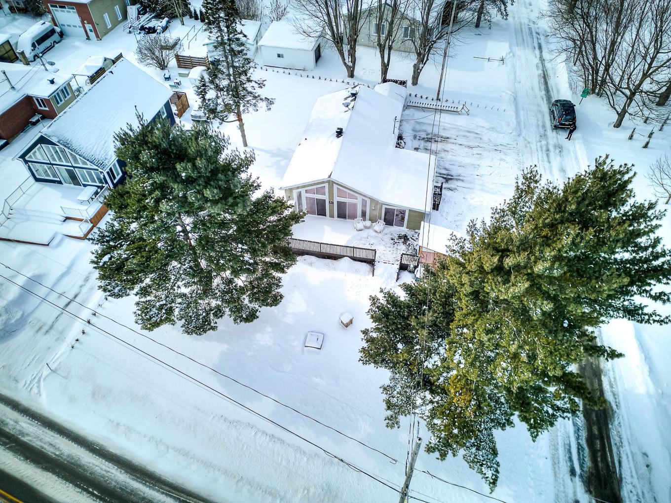 Extérieur - 471 Av. De Venise O., Venise-En-Québec, QC - Outdoor