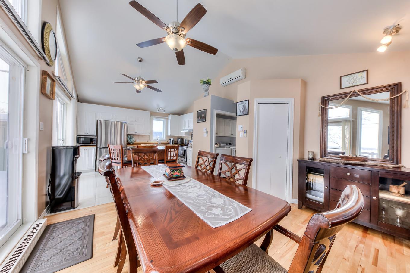Salle à manger - 471 Av. De Venise O., Venise-En-Québec, QC - Indoor Photo Showing Dining Room