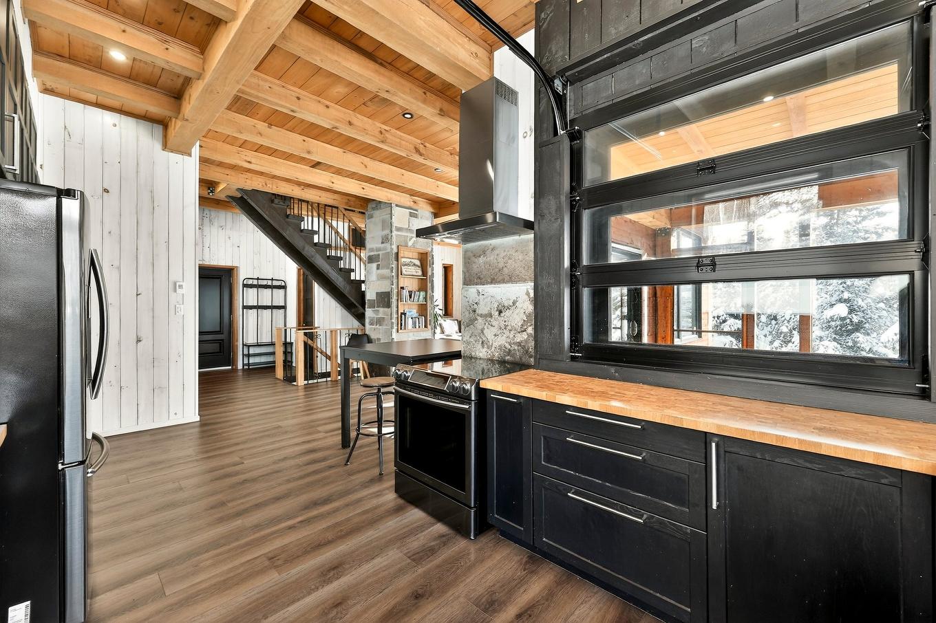 Cuisine - 599 Ch. De L'Artisan, Sainte-Lucie-Des-Laurentides, QC - Indoor