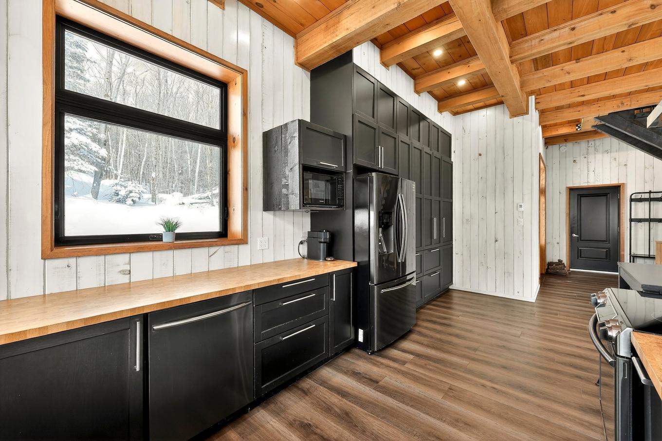 Cuisine - 599 Ch. De L'Artisan, Sainte-Lucie-Des-Laurentides, QC - Indoor