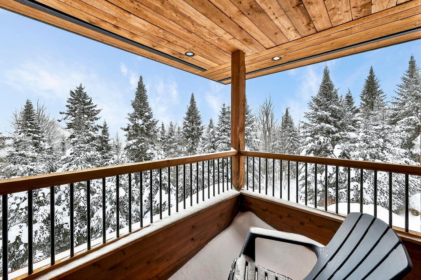 Balcon - 599 Ch. De L'Artisan, Sainte-Lucie-Des-Laurentides, QC - Outdoor With Exterior