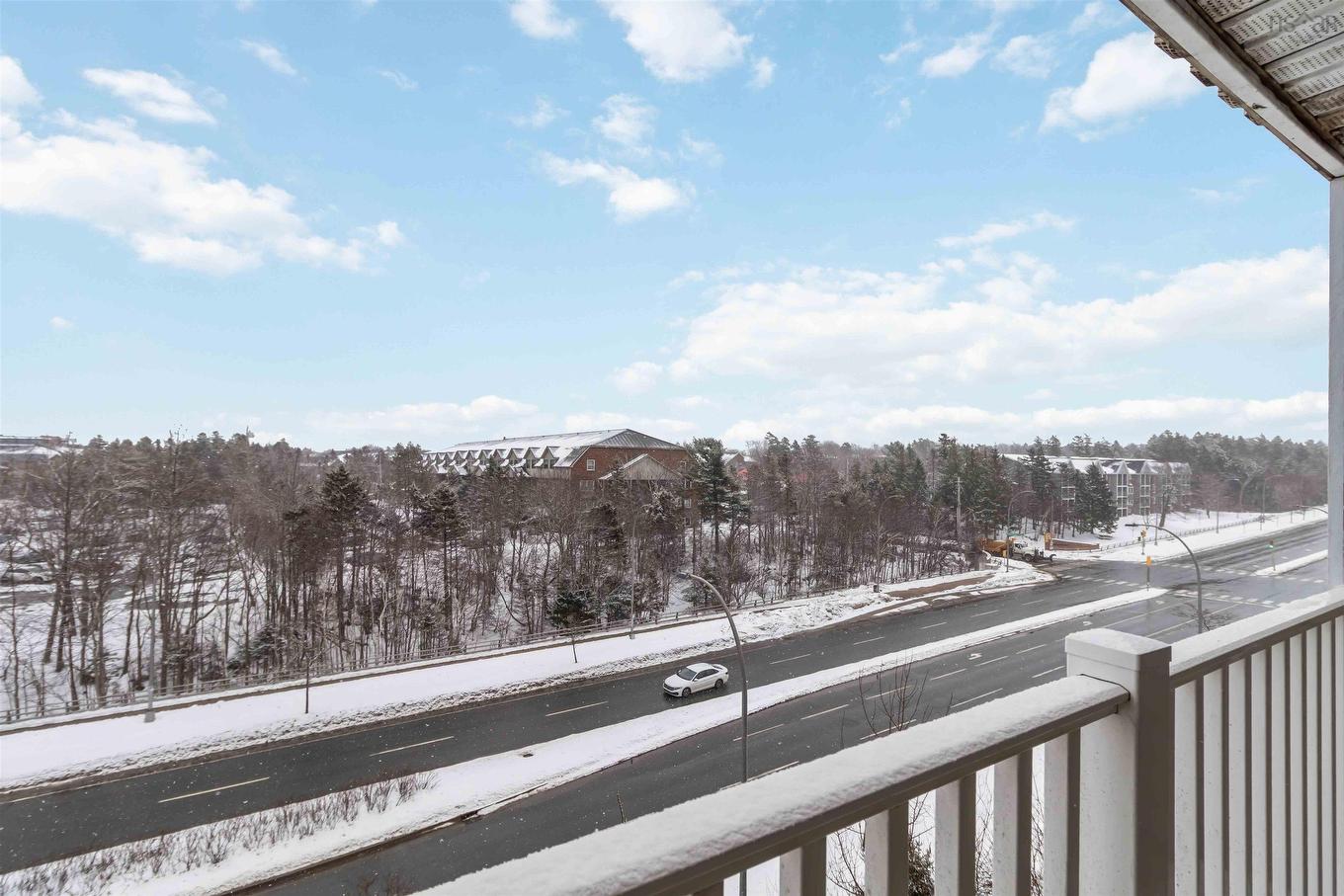 403 15 Langbrae Drive, Halifax, NS