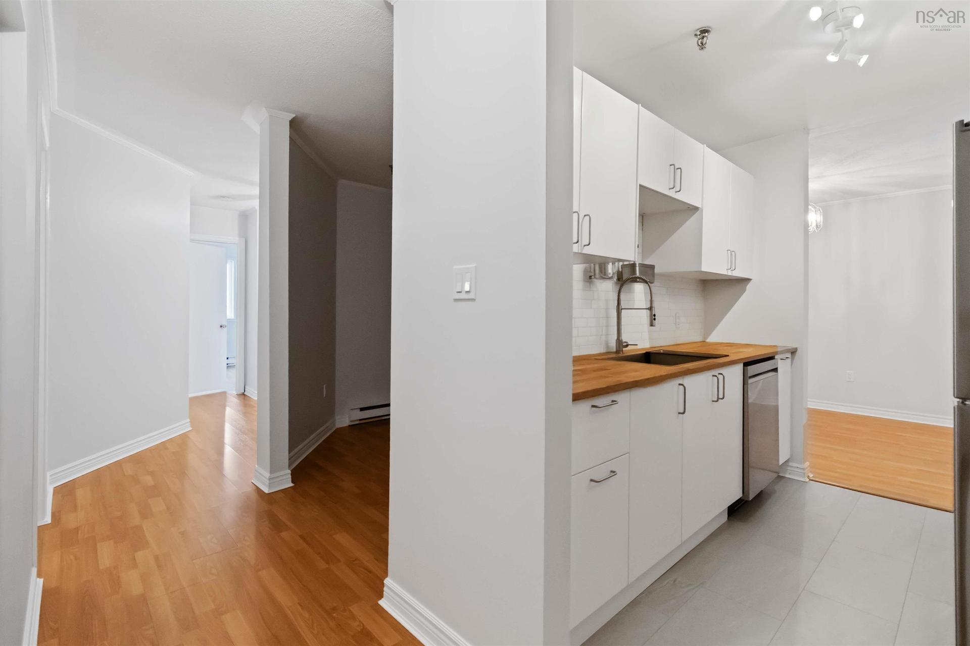 403 15 Langbrae Drive, Halifax, NS