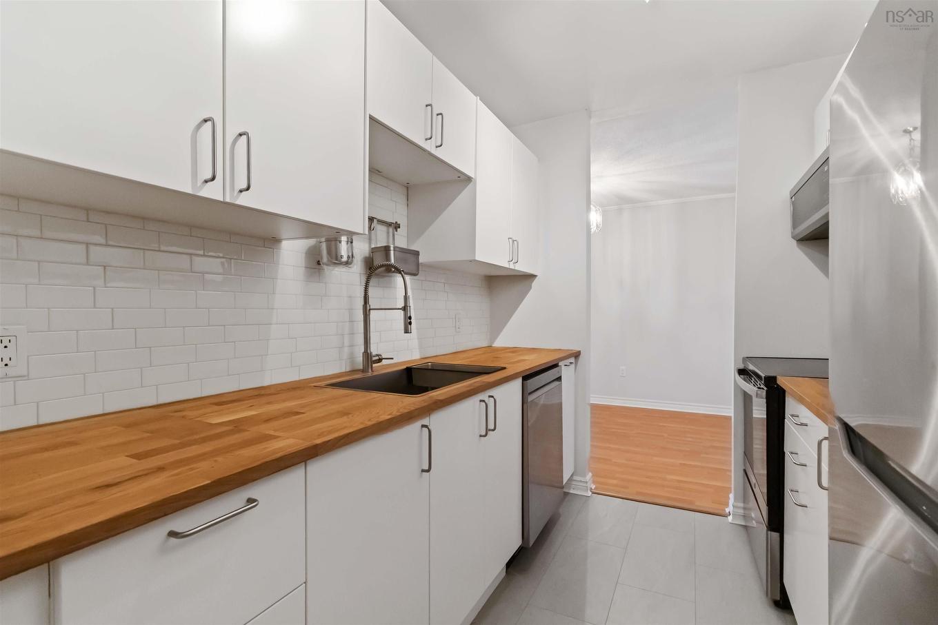 403 15 Langbrae Drive, Halifax, NS