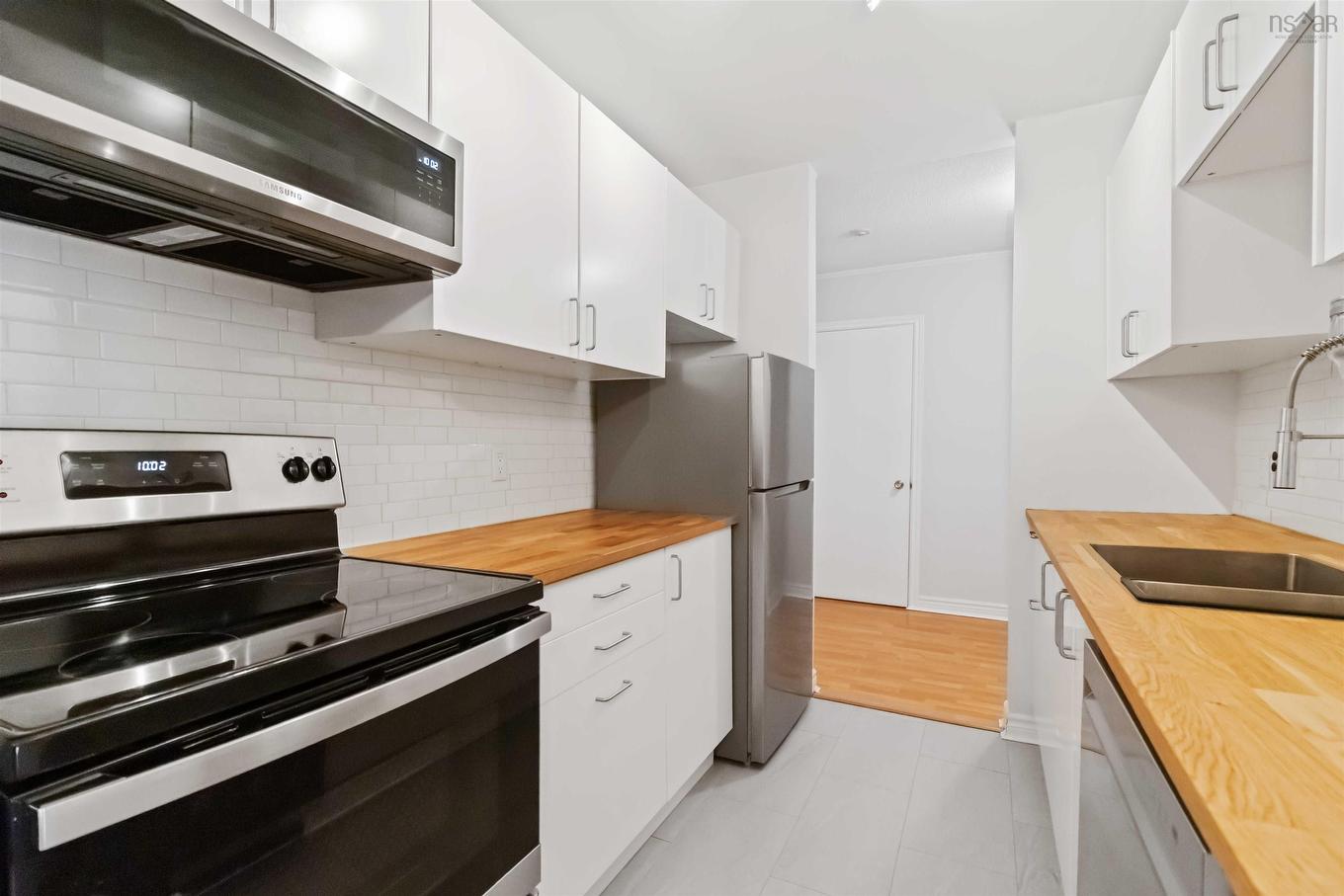 403 15 Langbrae Drive, Halifax, NS