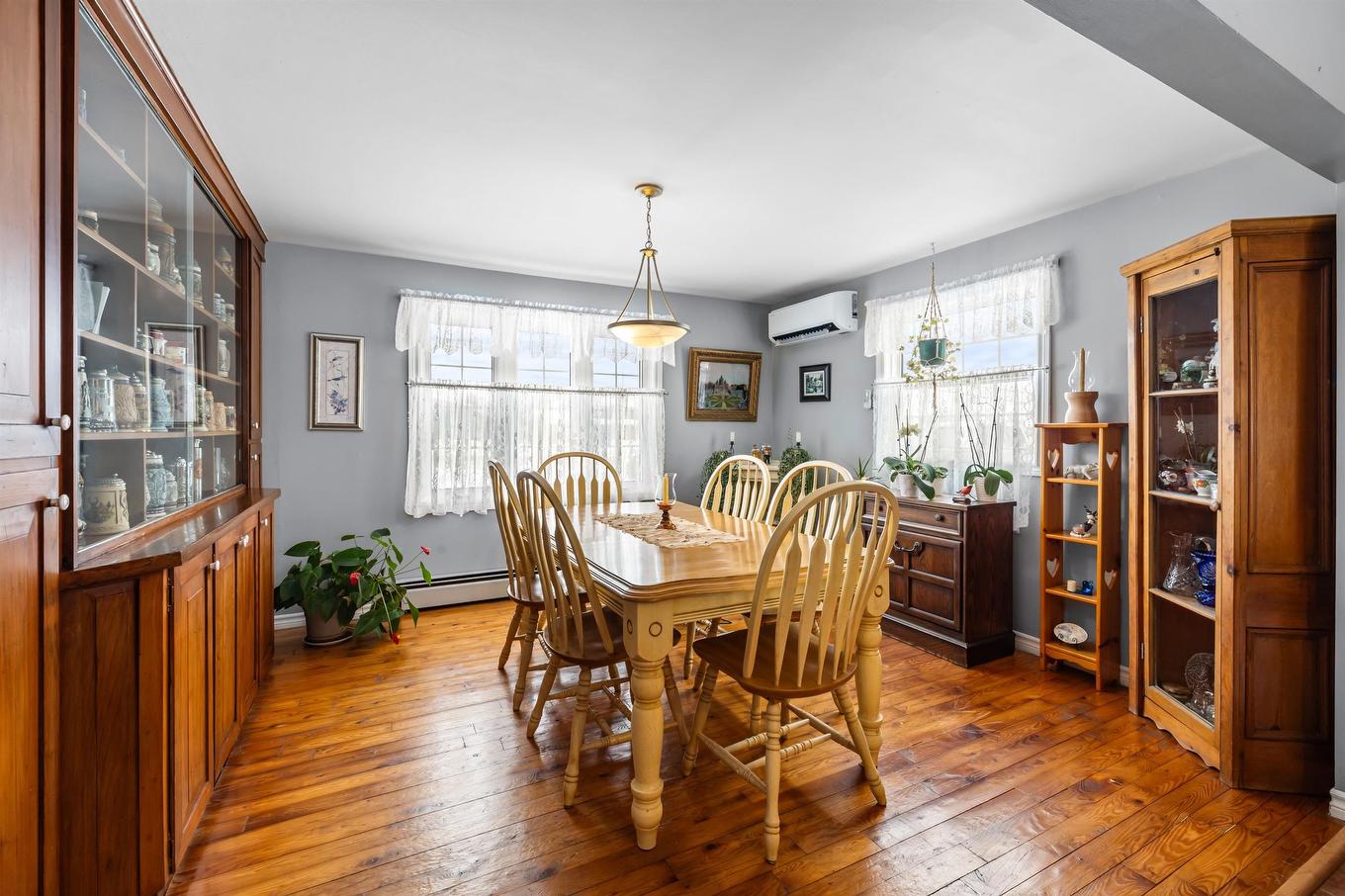 467 Route 2, Souris West, PE - Indoor Photo Showing Dining Room