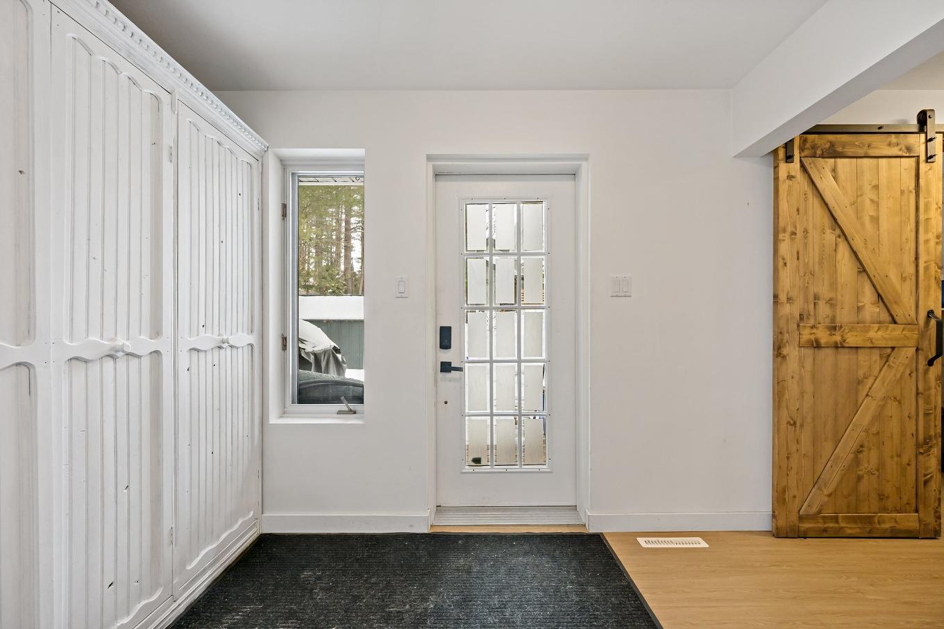 Hall d'entrée/Vestibule - 300 Crois. Gérard-Côté, Mont-Tremblant, QC - Indoor Photo Showing Other Room