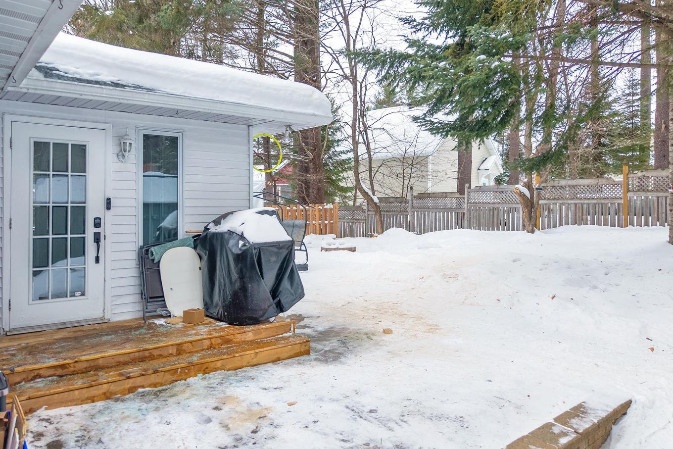 Face arrière - 300 Crois. Gérard-Côté, Mont-Tremblant, QC - Outdoor