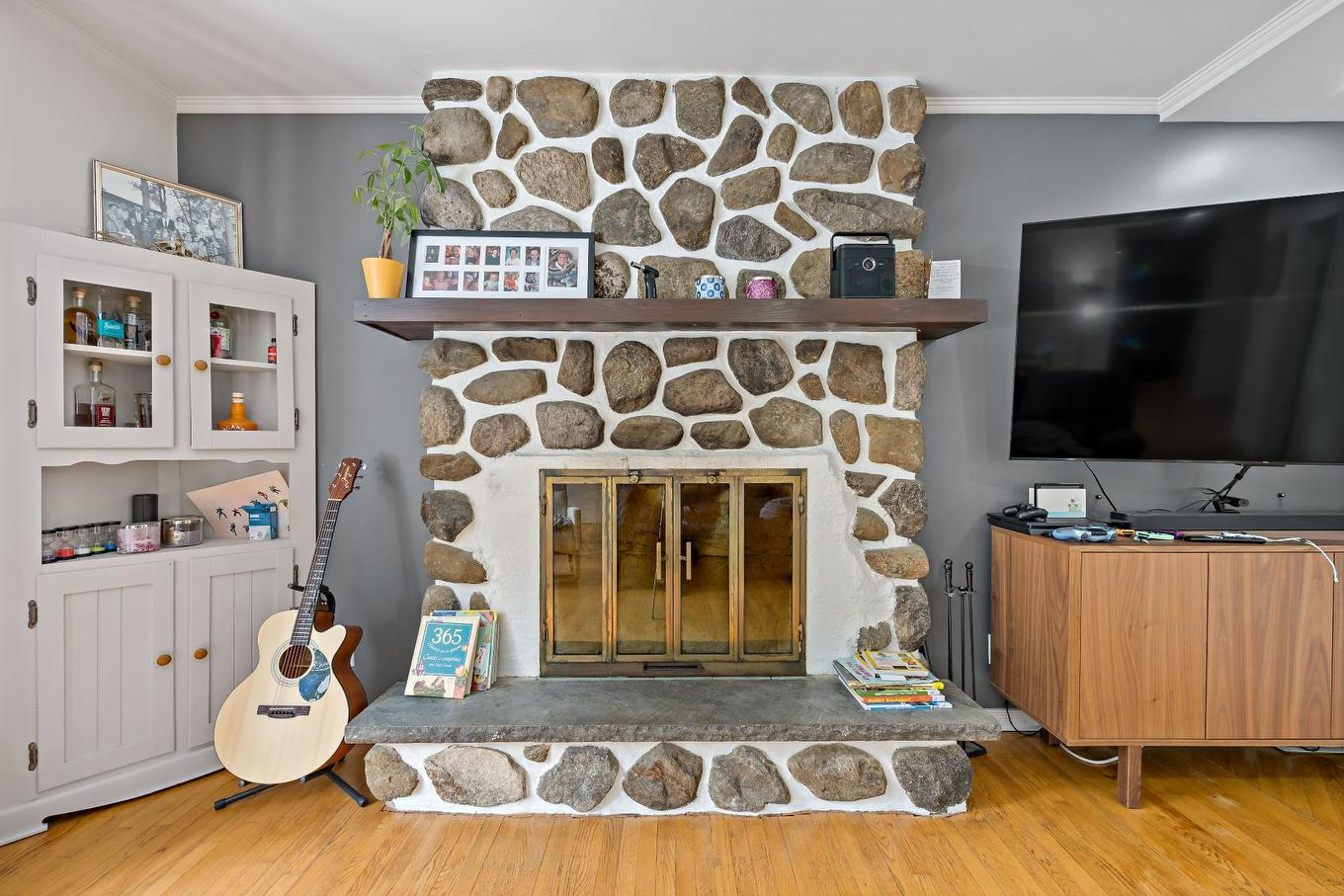 Salon - 300 Crois. Gérard-Côté, Mont-Tremblant, QC - Indoor Photo Showing Other Room