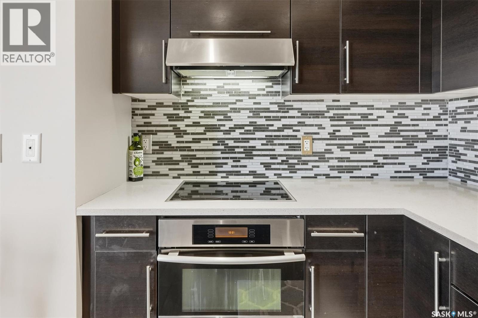 408 230 Slimmon Road, Saskatoon, SK - Indoor Photo Showing Kitchen With Upgraded Kitchen