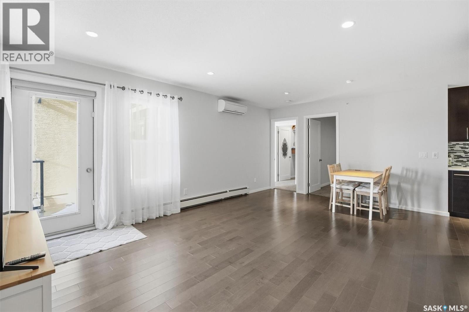 408 230 Slimmon Road, Saskatoon, SK - Indoor