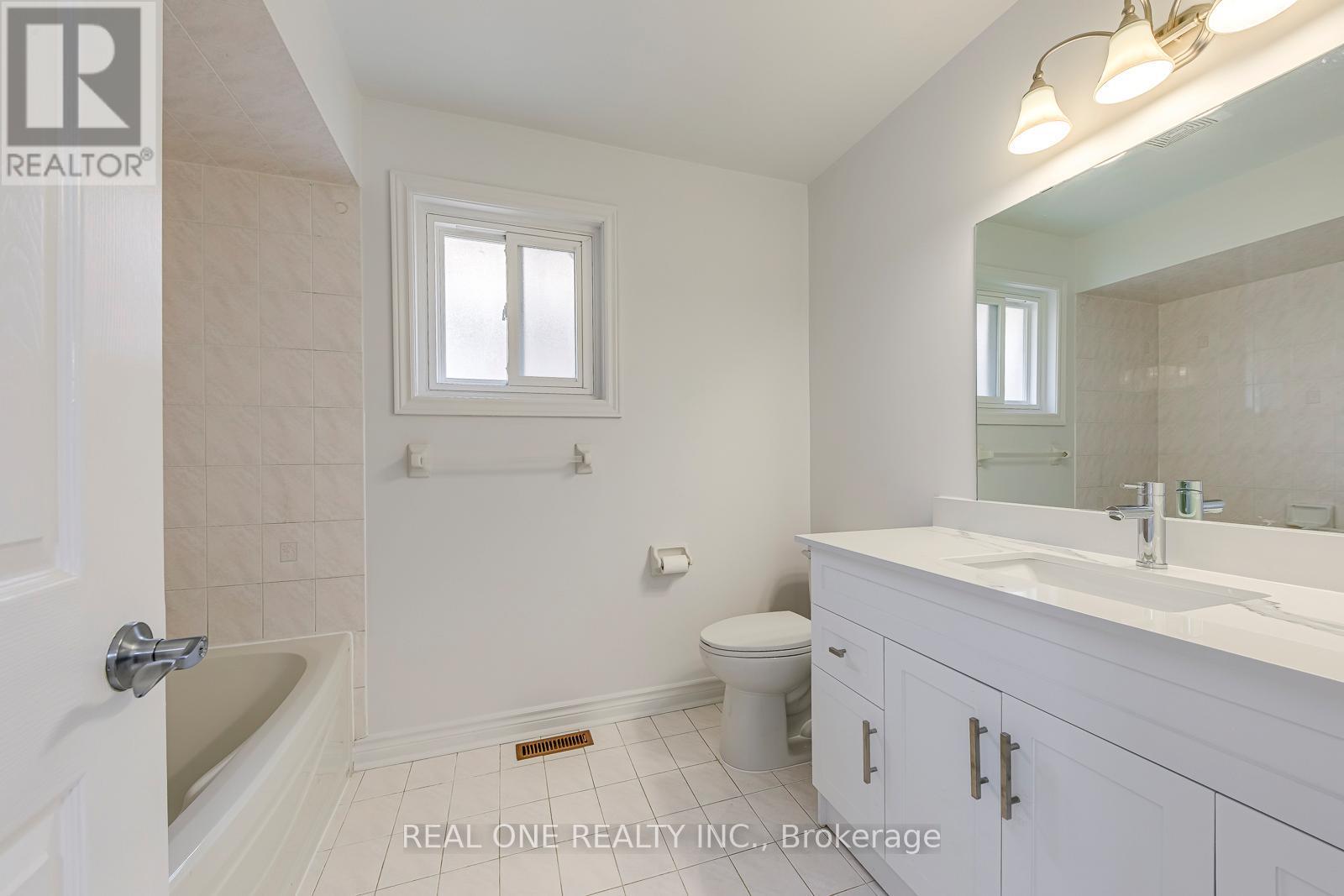 5192 Castlefield Drive, Mississauga, ON - Indoor Photo Showing Bathroom