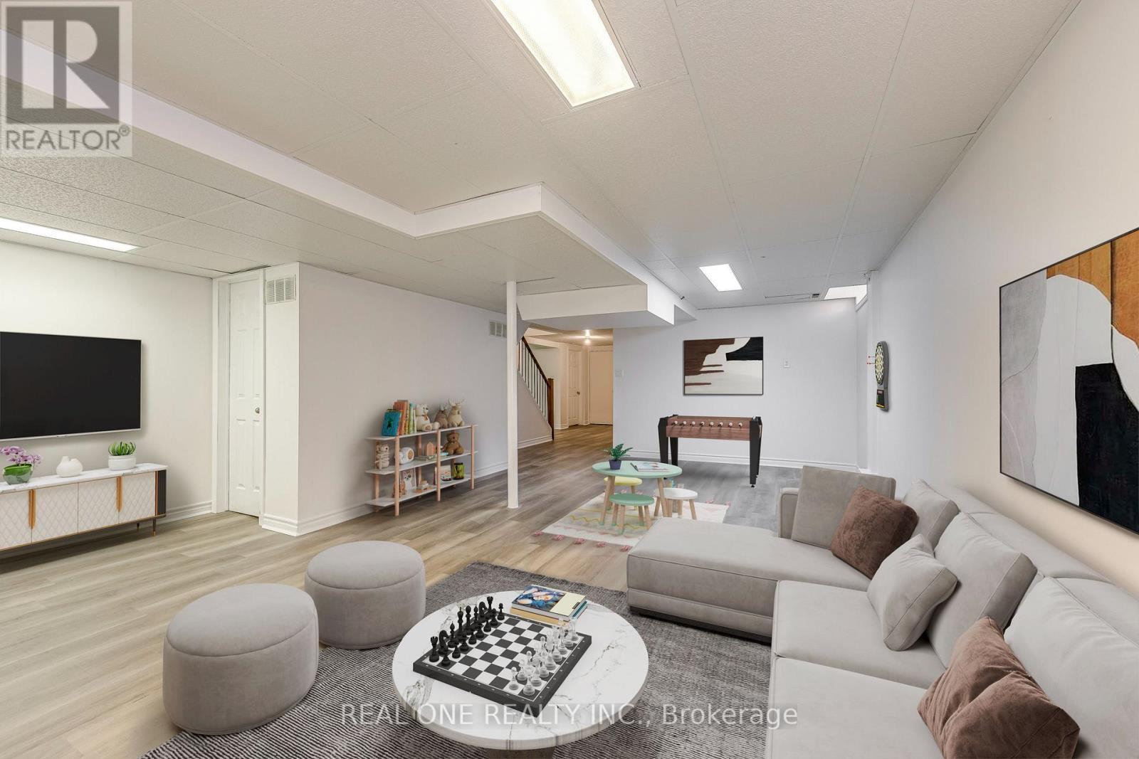 5192 Castlefield Drive, Mississauga, ON - Indoor Photo Showing Other Room