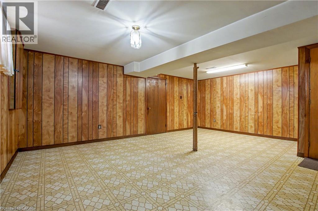 18 Ridley Drive, Hamilton, ON - Indoor