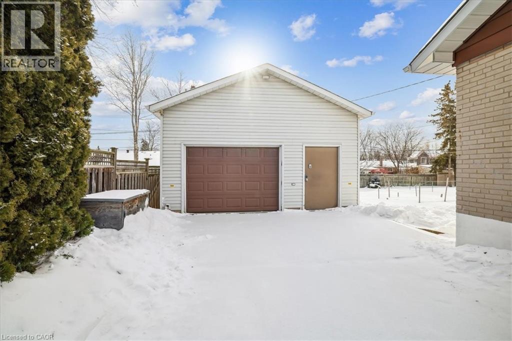 1332 Rebecca Street, Oakville, ON - Outdoor With Exterior