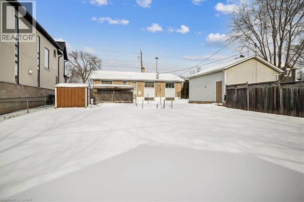 1332 Rebecca Street, Oakville, ON - Outdoor