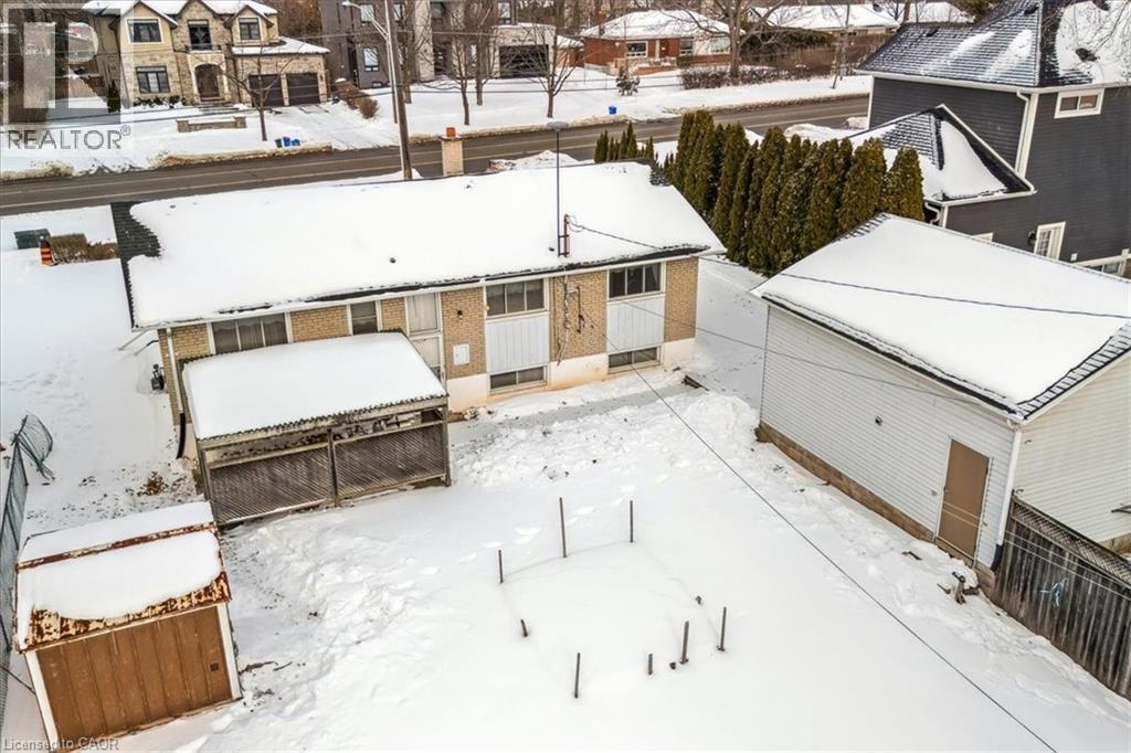 1332 Rebecca Street, Oakville, ON - Outdoor