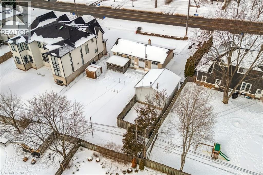 1332 Rebecca Street, Oakville, ON - Outdoor