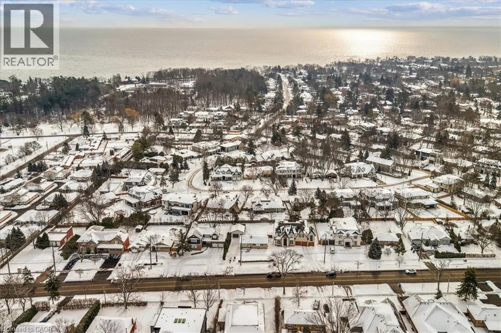 1332 Rebecca Street, Oakville, ON - Outdoor With View