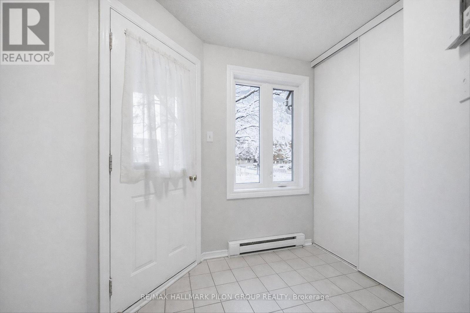 205 Briston Private, Ottawa, ON - Indoor Photo Showing Other Room