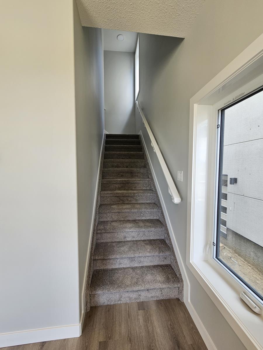 8069-8073 Cedric Mah Rd, Edmonton, AB - Indoor Photo Showing Other Room