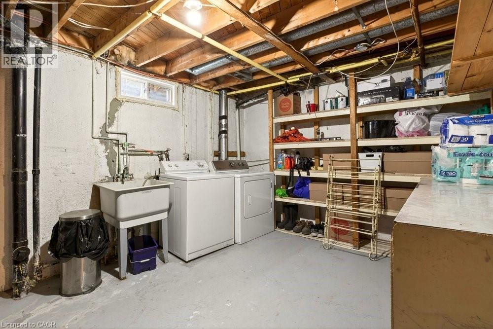 82 San Remo Drive, Hamilton, ON - Indoor Photo Showing Laundry Room