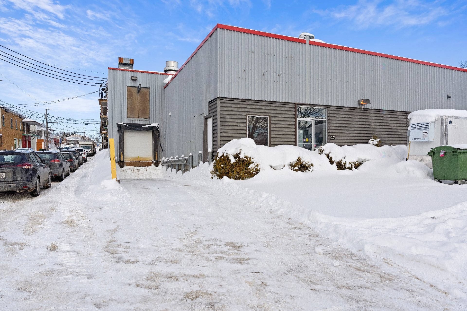 Expédition (porte/quai) - 225 Rue Notre-Dame, Donnacona, QC - Outdoor