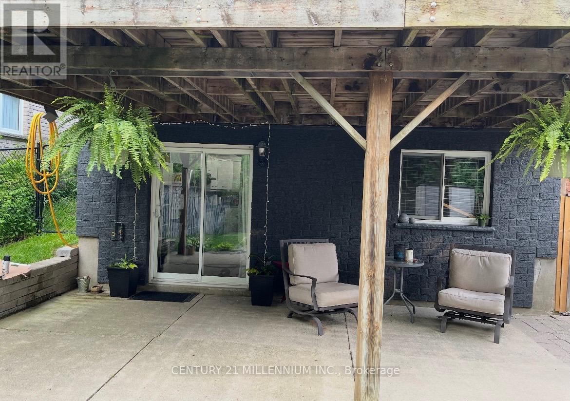 82 Orchid Crescent, Kitchener, ON - Outdoor